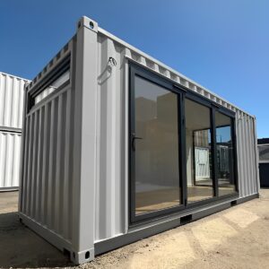 Container maritime 20 pieds aménagé – usage café  bar snack 14