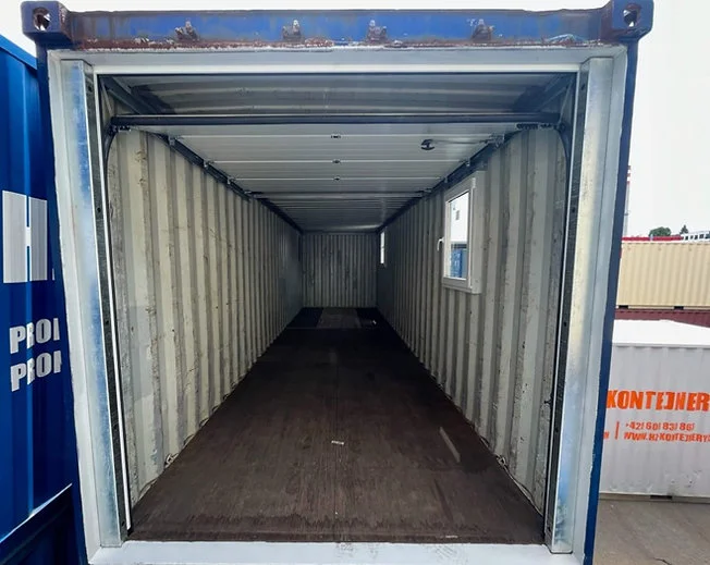 Container maritime 30 pieds d’occasion avec porte sectionnelle 3