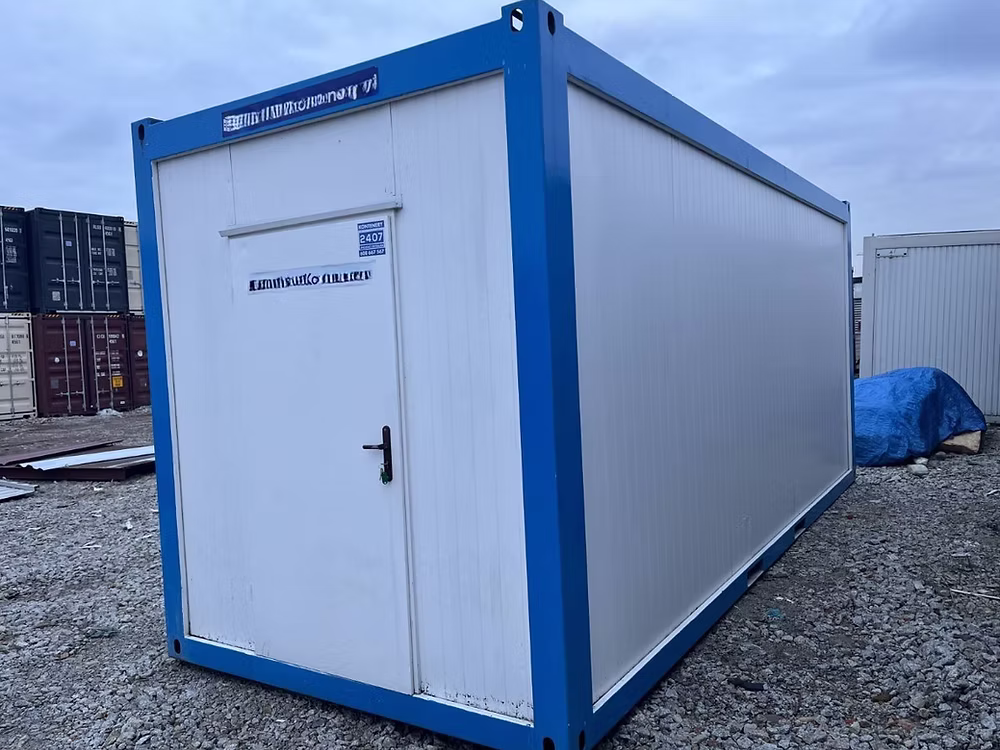 Conteneur Bureau 2,5 × 6 m – Chauffé, avec fenêtres 2
