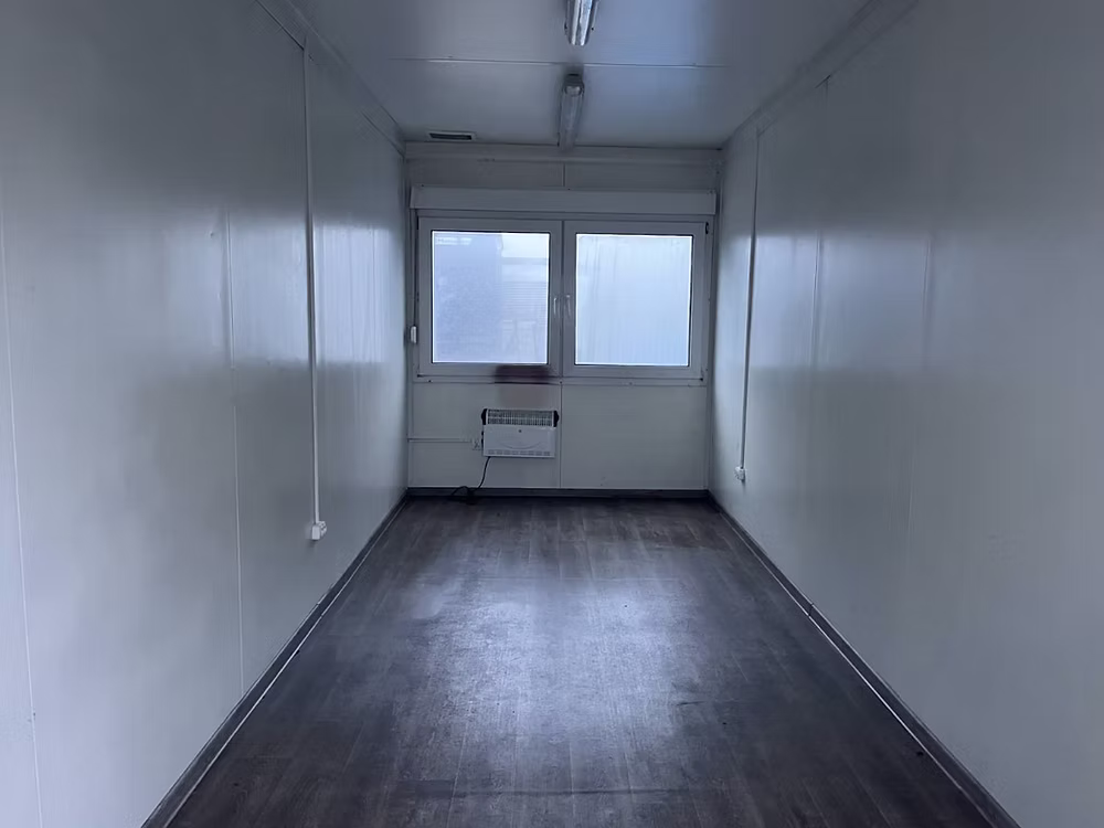 Conteneur bureau 2,5 × 6 m 8