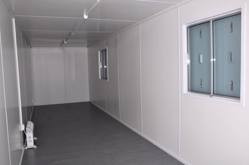 Conteneur Bureau 20 Pieds – Équipé et Sécurisé 7