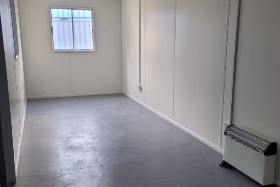 Conteneur Bureau 20 Pieds – Équipé et Sécurisé 8