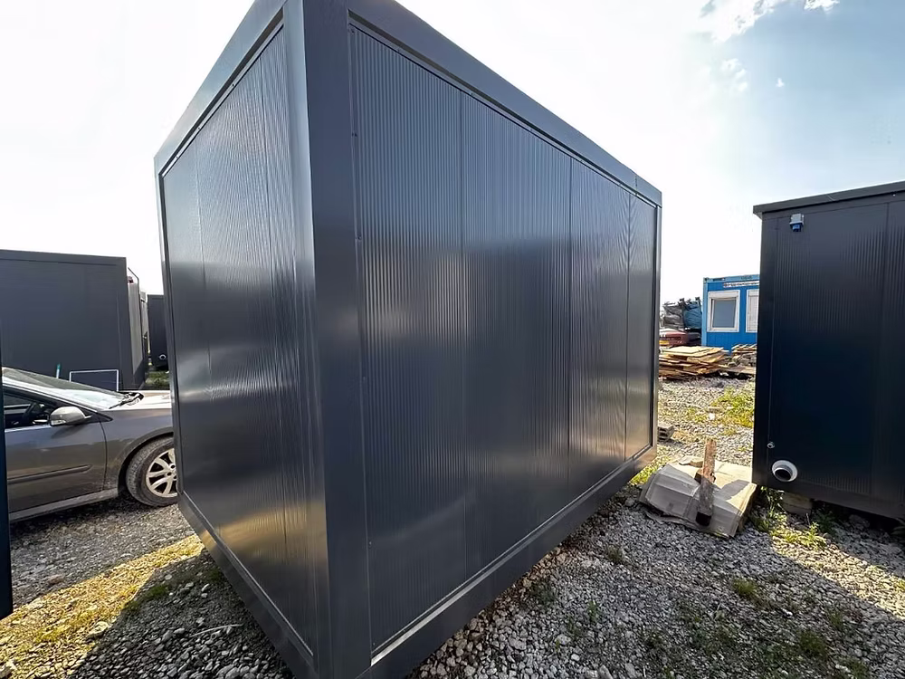 Conteneur Bureau  Espace Commercial Ouvert – 13,5 m² 6