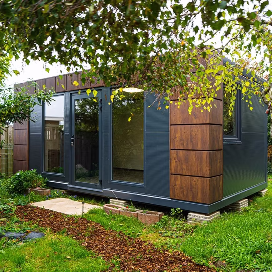 Conteneur Bureau Stockage 6×3 m – Modèle HELSINKI 12