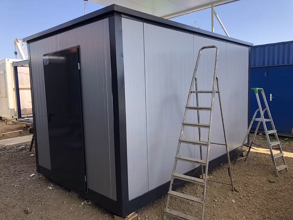 Conteneur de Stockage 10 m² – 4×2,5 m 2