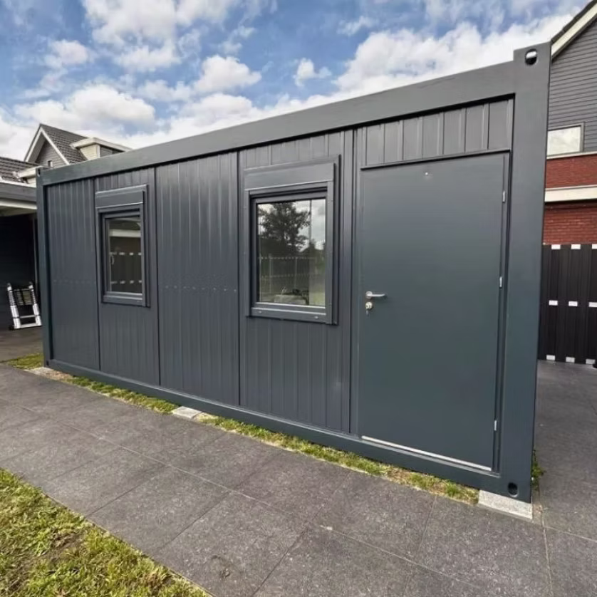 Conteneur Isolé 6 x 3 m avec Coin Sanitaire et Cuisine 6