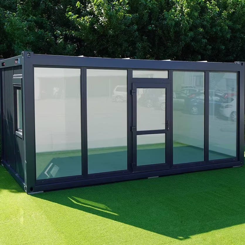 Conteneur Isolé 6 x 3 m avec Coin Sanitaire et Cuisine 11
