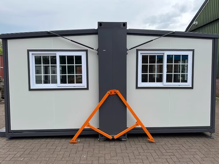 Tiny House Stahlworks 15ft x 20ft – Unité d'Habitation Mobile 2024 5